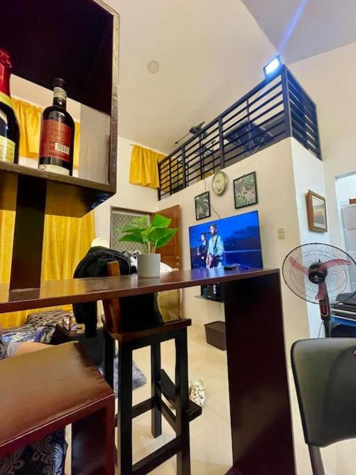 Misty Hills Guesthouse Amadeo - Tagaytay - B&B Amadeo
