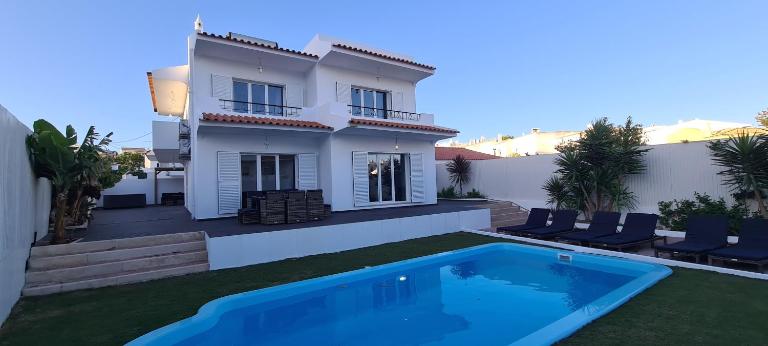 Large Villa - Private Pool - 6 Bedrooms - B&B Albufeira