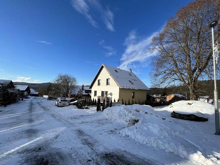 Apartmány u Bernardů - Bed and Breakfast Stožec
