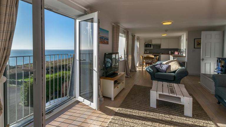 Chesil Beach Lodge Burton Bradstock Dorset DT64RJ - B&B Bridport