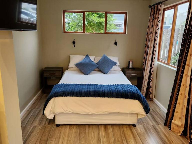 Knysna Holiday Armadillo - B&B Knysna