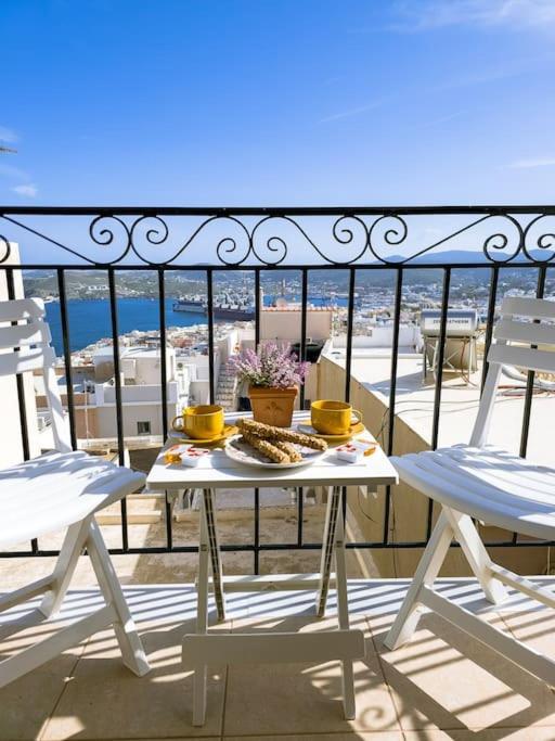 Syra Apartments - Bed and Breakfast Ermoúpolis