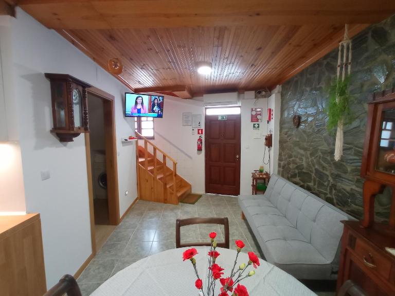 Casa Rústica da Lavandeira - B&B Valongo dos Azeites