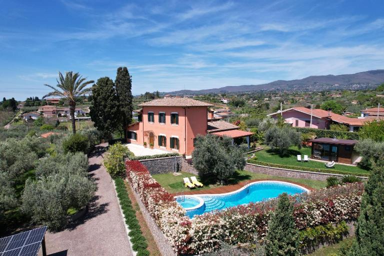 Villa Olive Garden SPA Family Retreat - Bed and Breakfast Velletri