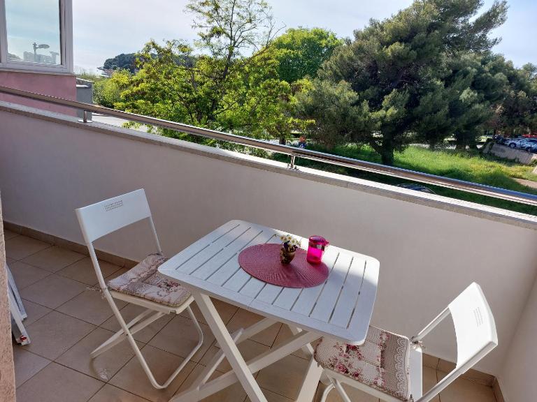 Apartman Suzy with private parking - B&B Pula