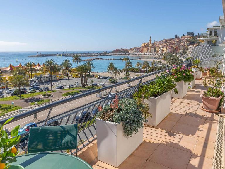 Magnifique 3P climatisé en dernier étage avec terrasse face mer, proche centre Menton - FR-1-196-326 - Chambres d'hôtes Menton