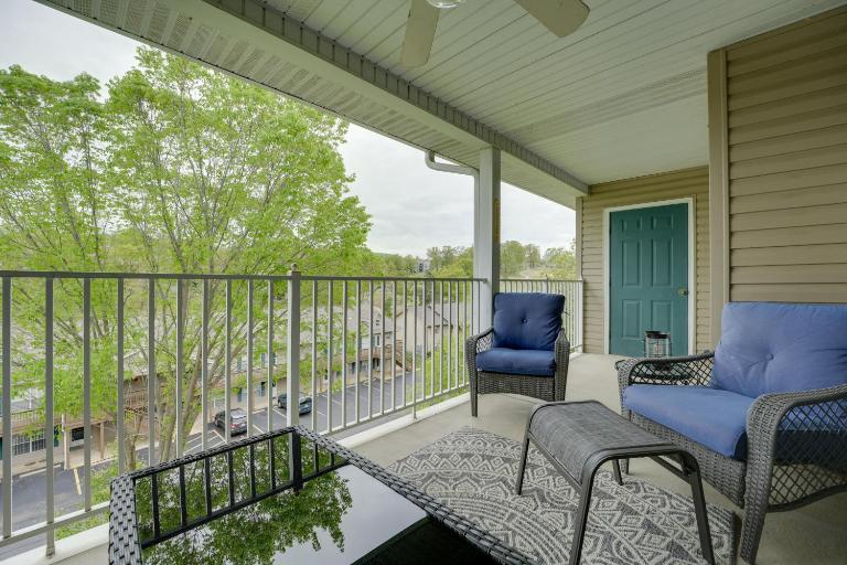Condo w/ Family Amenities, 3 Mi to Branson Strip! - Ferienwohnung Branson