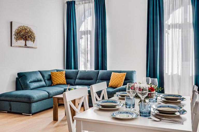 Ultra Central Apartment with Private Terrace - B&B Arad
