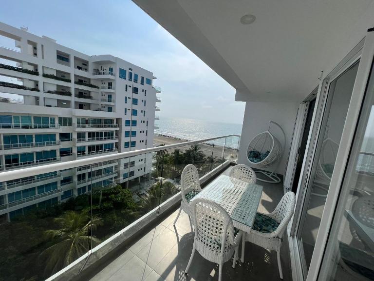 Hermoso apartamento con vista al mar y salida directa a la playa - B&B Cartagena de Indias