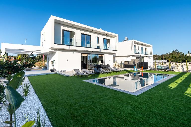 Tsiolakki Homes Luxury Villas - B&B Protaras