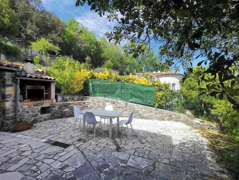 Bas de Villa au Calme - B&B Villeneuve-Loubet