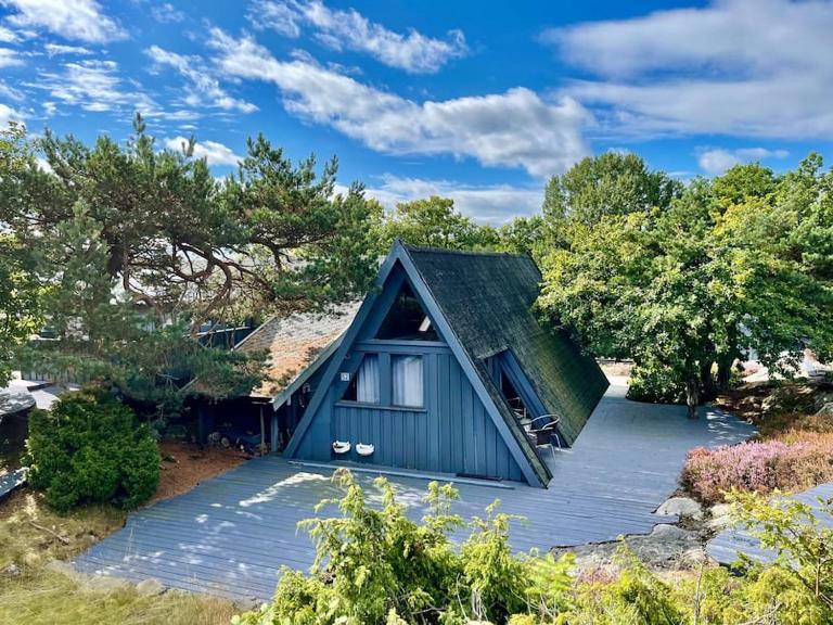 Idyllic Sea Cottage on Justøya Island, Lillesand - Ferienwohnung Lillesand
