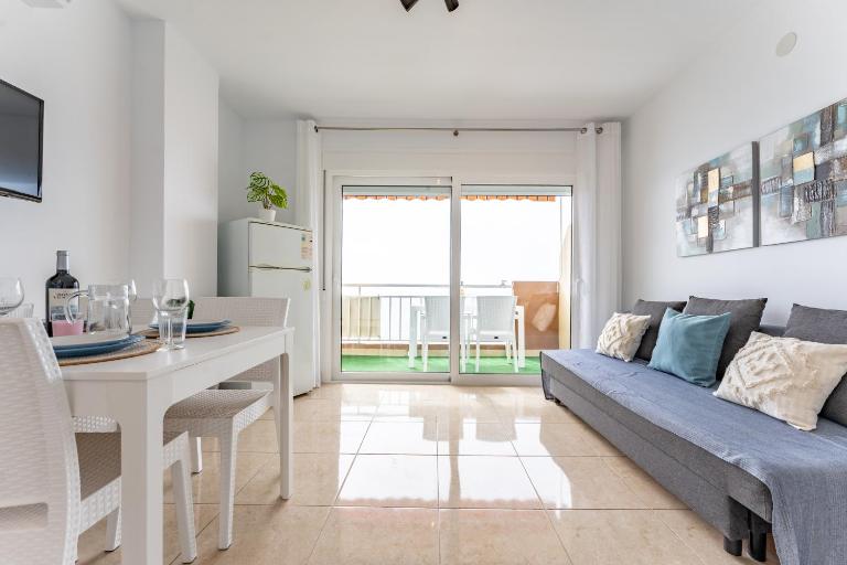 MalagaSuite Coastline Apartments Fuengirola - Bed and Breakfast San Francisco