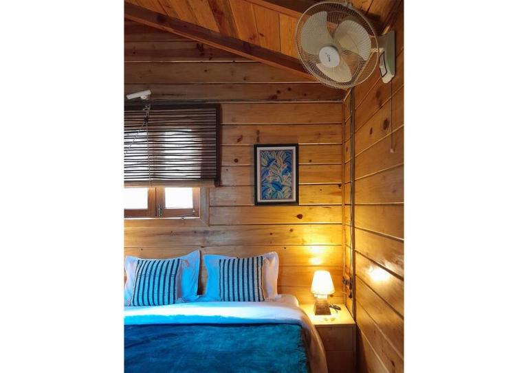 Whistling Thrush Chalet - B&B Bhimtal