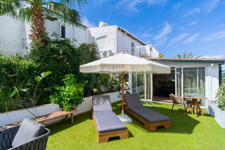 Akamas Sunset Boho Chic Maisonette by ONE VILLAS - Bed and Breakfast Pólis