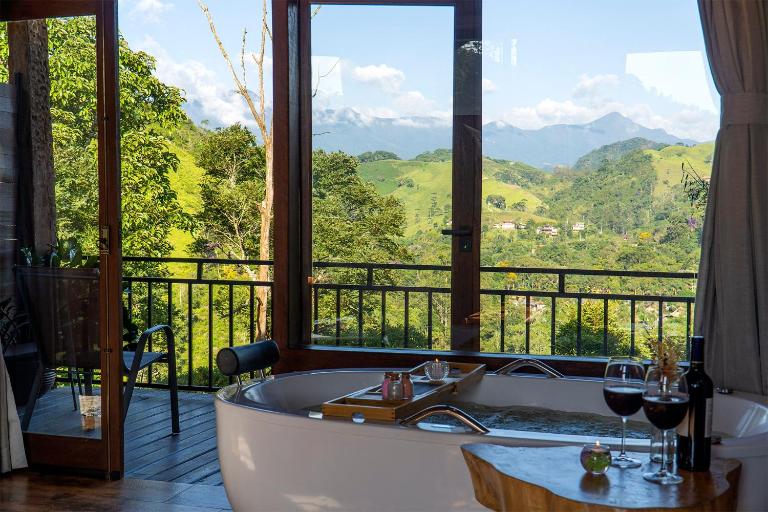 MONTE MAUÁ - Chalés privativos com café da manhã servido no quarto - Bed and Breakfast Visconde de Mauá
