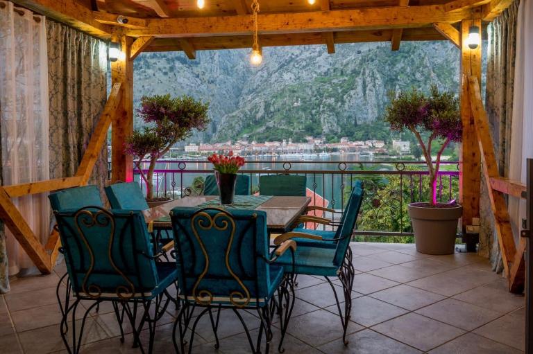 Villa Sun Castle - B&B Kotor