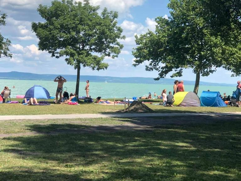 Táncsis Üdülő 1/5 - B&B Balatonlelle