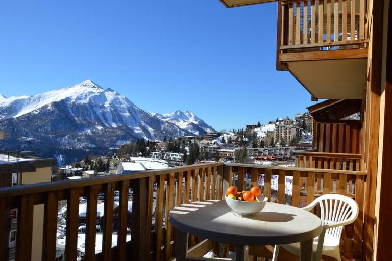 T2 6 p - Pieds des pistes - résidence avec piscine - B&B Orcières