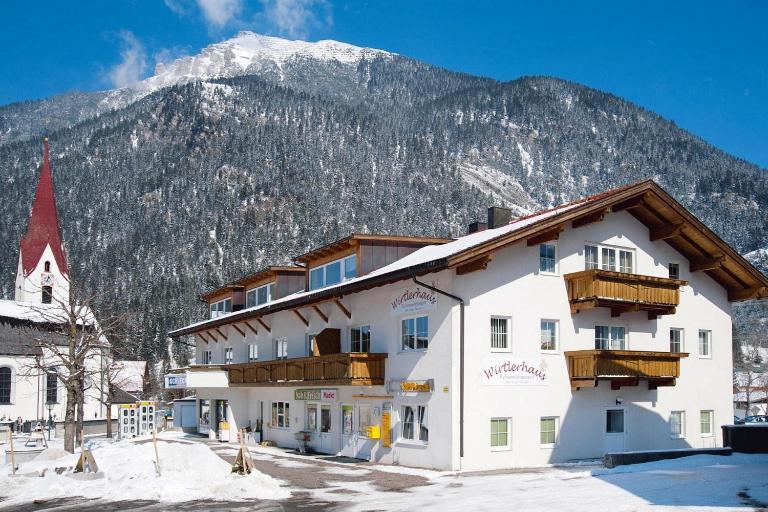 Apartment in Zugspitz Arena near Highline 179 - B&B Bichlbach