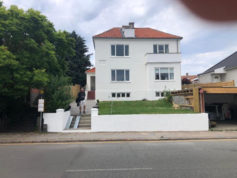 Stor lys lejlighed med terrasse og altan - B&B Elsinore
