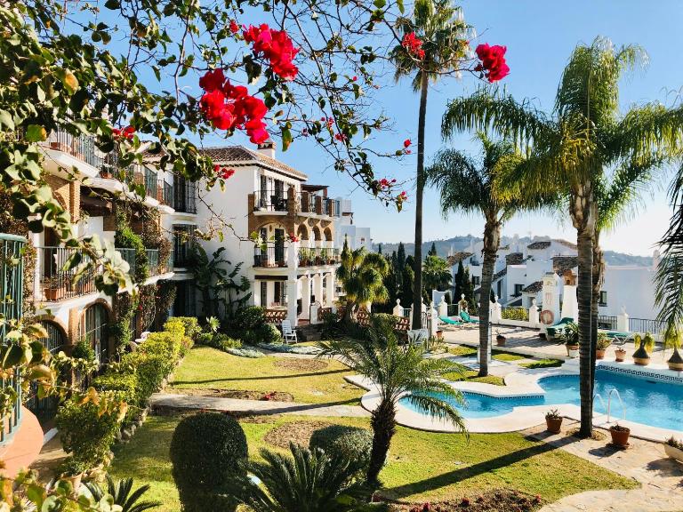 Luxury Puebla Aida with Golf & Sea View - B&B Mijas Costa