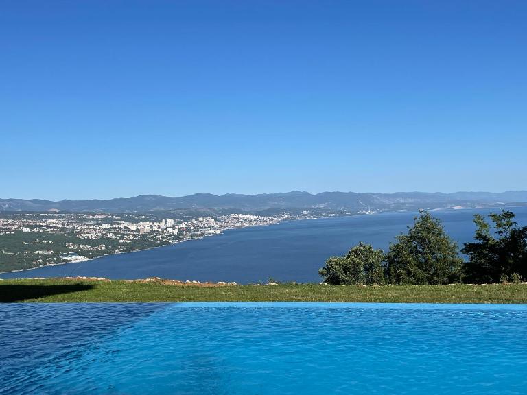 Villa Deavista Opatija - Bed and Breakfast Matulji