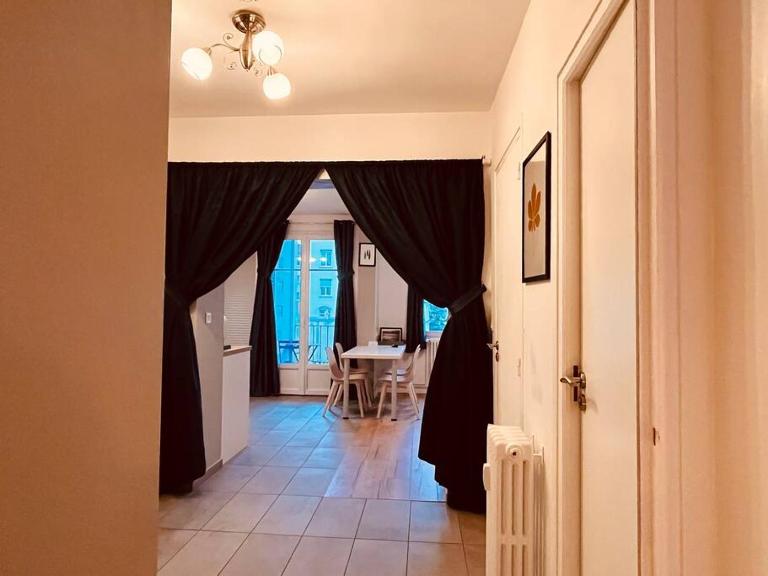 Residence Lyon Centre Gare PartDieu - Parking prive - B&B Lyon