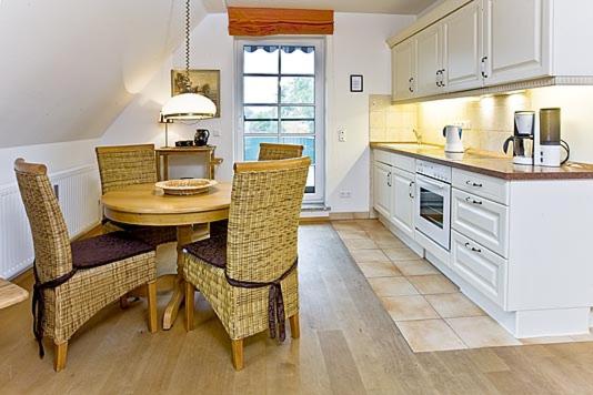 Schmugglerhus App 2 6 Luv und Lee - B&B Wieck