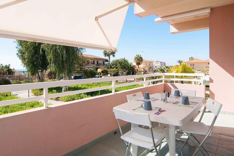 TRAVELLIVING - Casa al porto, Marina di Ragusa - Chambres d'hôtes Marina di Ragusa
