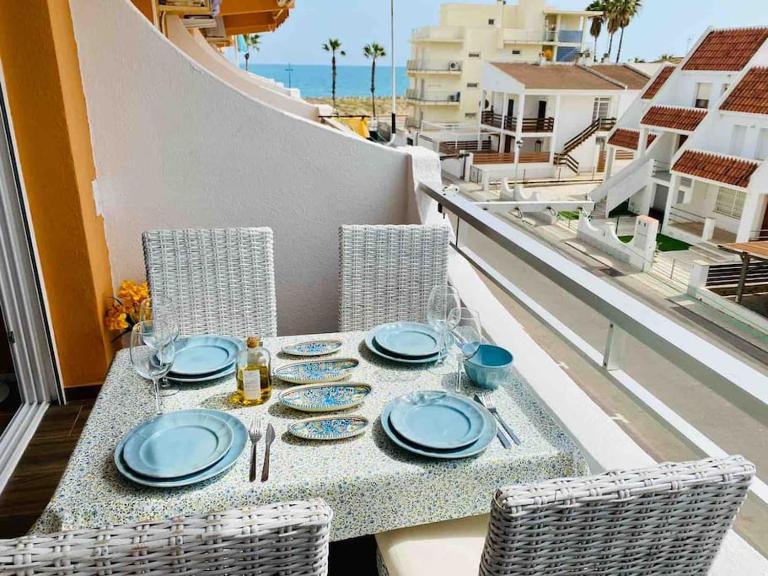 Apartamento al lado del Mar. Recién reformado. - B&B Peñíscola