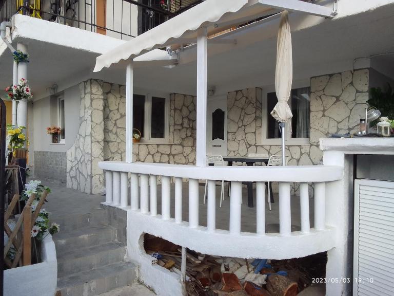 Antonia family house near Airport - B&B Porto Rafti