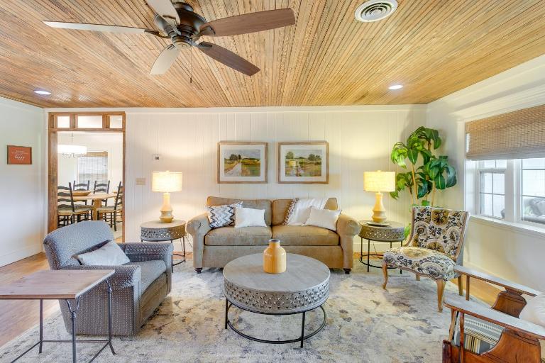 Beautiful Georgia Farmhouse Rental w/ Patio - Chambres d'hôtes Lenox