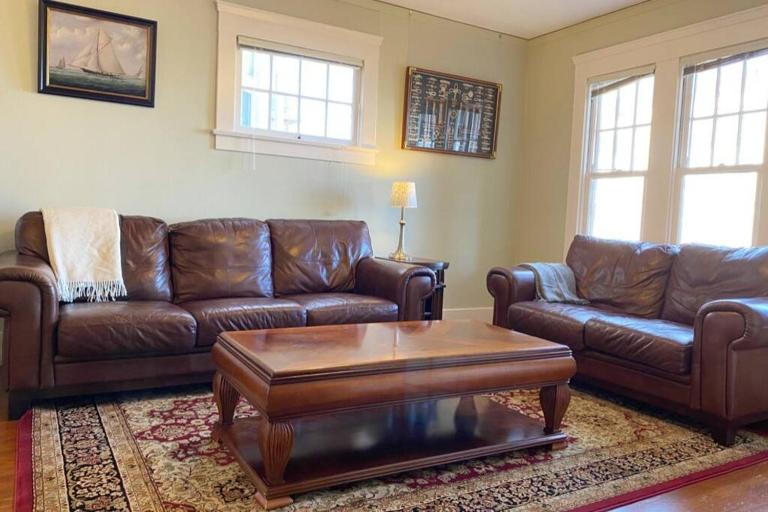 Historic Downtown Flat, # 1 - B&B Astoria