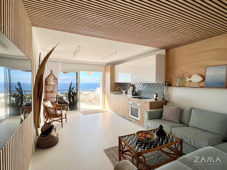 ZAMA Tamara - B&B Acantilado de los Gigantes