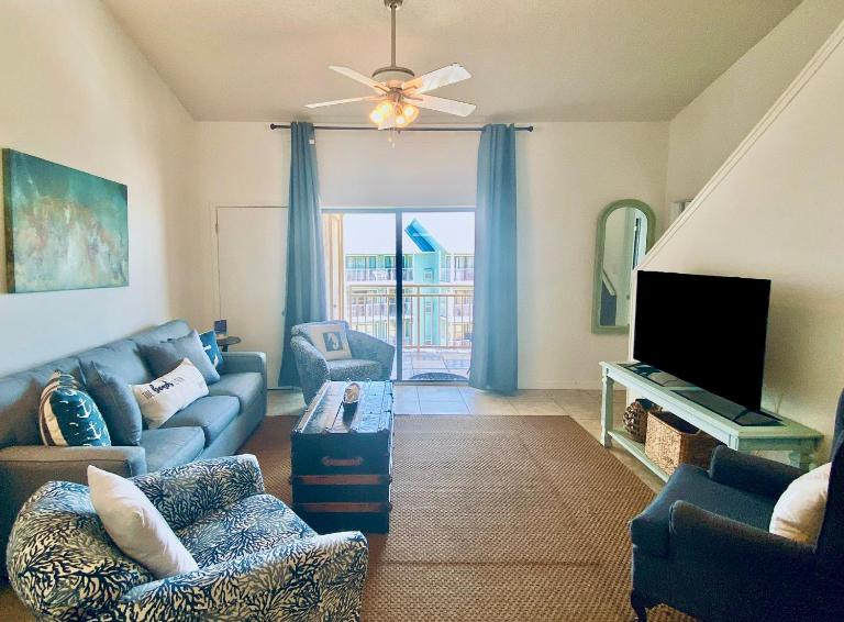 Sugar Beach 321 by ALBVR - Beautiful condo at the beach from ALBVR! - B&B Gulf Shores