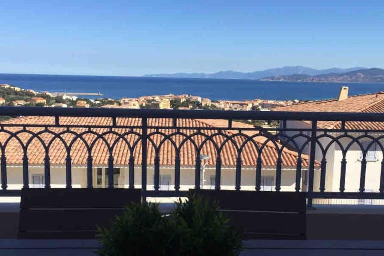 Appart avec terrasse vue sur mer exceptionnelle - Ferienwohnung L’Île-Rousse