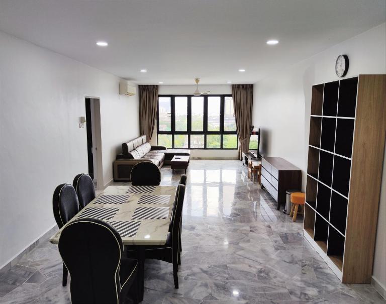 Ampang South Spacious Homestay - Bed and Breakfast Kuala Lumpur