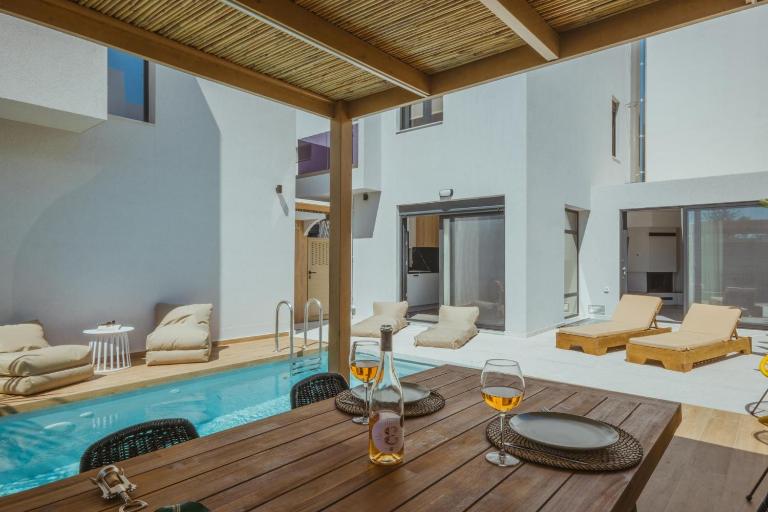 Anemmaro Villa 2 in Crete - B&B Goúrnes