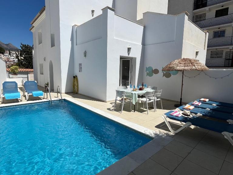 Nerja Paradise Rentals - Villa Jade - B&B Nerja