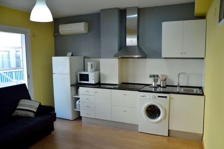 Apartamentospedroche Sitges - B&B Sitges