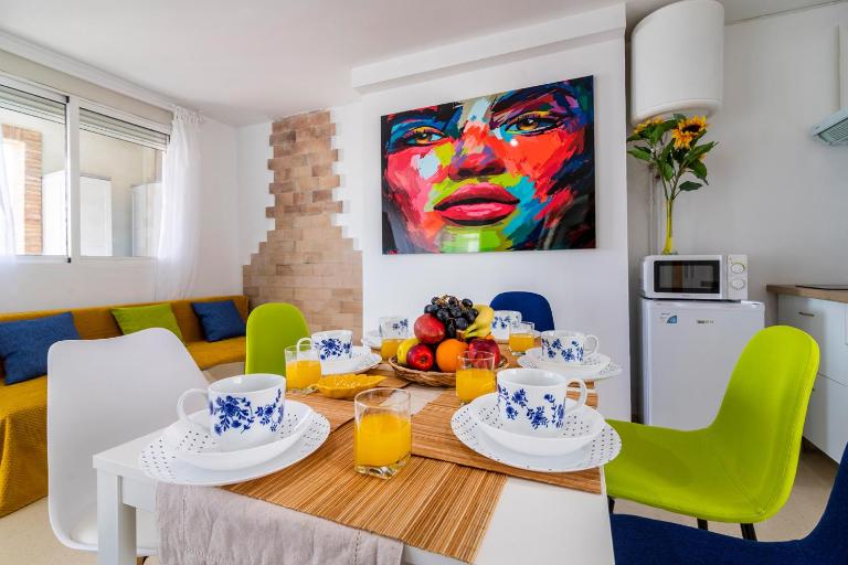 Grand Villa Valencia - 8 min to Center by Metro - Ferienwohnung Valencia