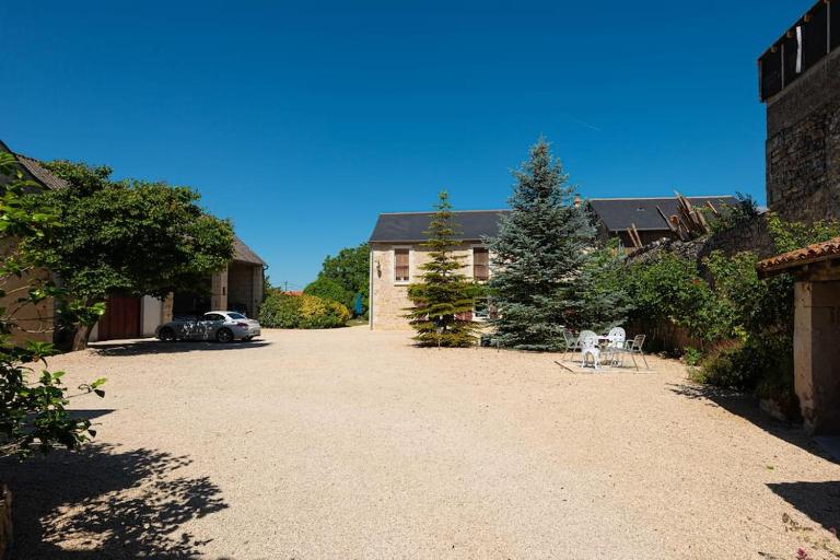 Gîte Maison Anjou 14 personnes Logis de la Porte Saint Jean - Chambres d'hôtes Montreuil-Bellay