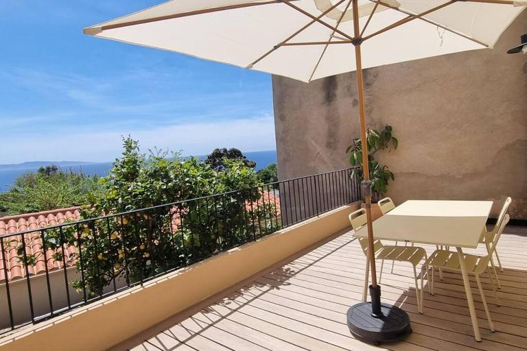 Appartement avec terrasse au centre du village - Ferienwohnung Cargèse