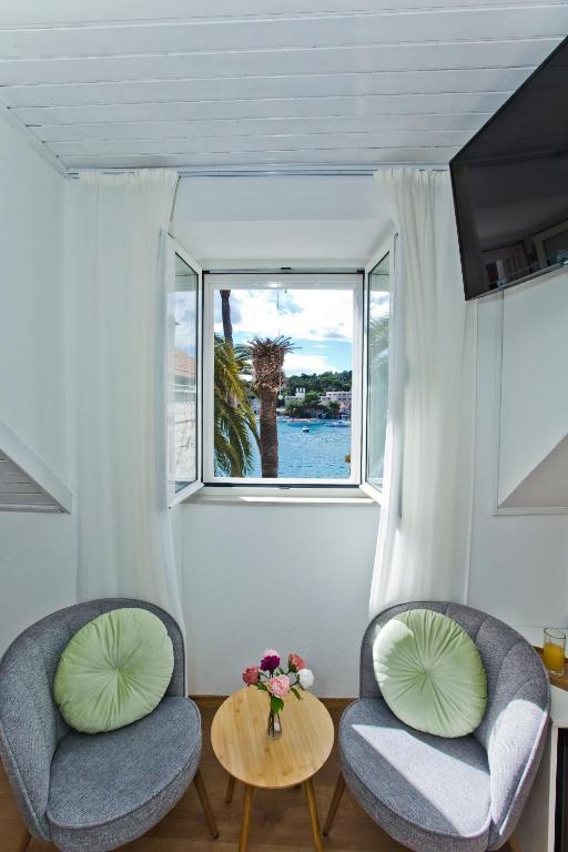 *Heart of the port room* - B&B Hvar