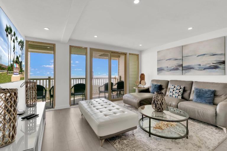 Spectacular Ocean-View Condo in Beachfront Resort, Heated Pool - B&B South Padre Island