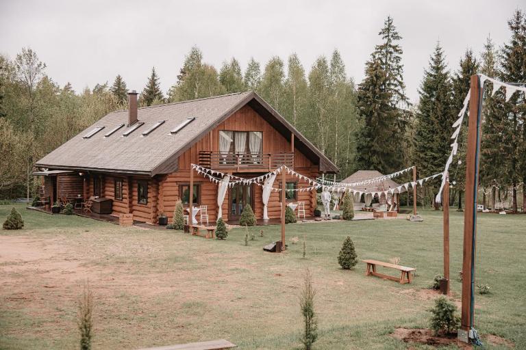 Viesu nams ČETRI GADALAIKI - B&B Eikaži