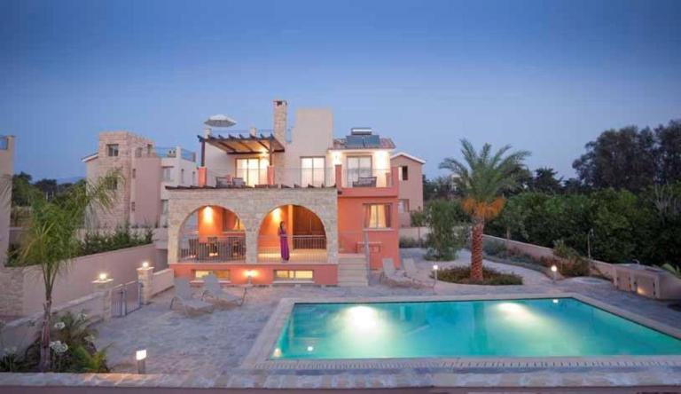 Villa Saraliana Sandy Beach Villas - Heated Pool - Jacuzzi - Private Beach Area - Ferienwohnung Pólis