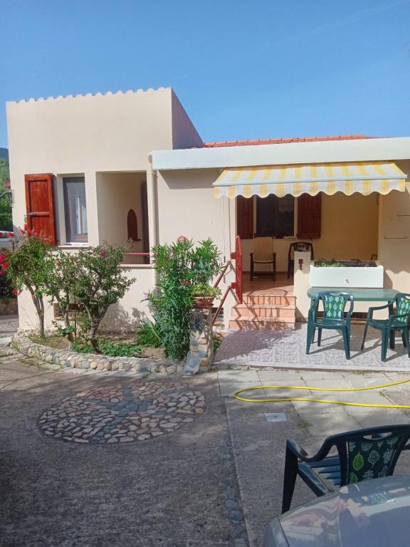 Vacanze a Solanas con Clima CUP1863 - B&B Solanas