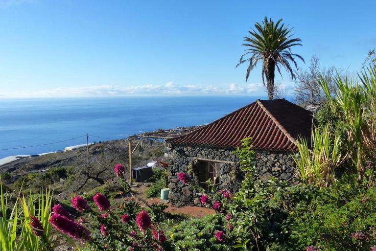 Casita en el campo con vista al oceano - B&B Tijarafe